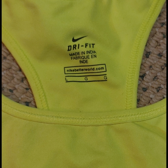 Nike Sports Bras - Picture 4 of 4